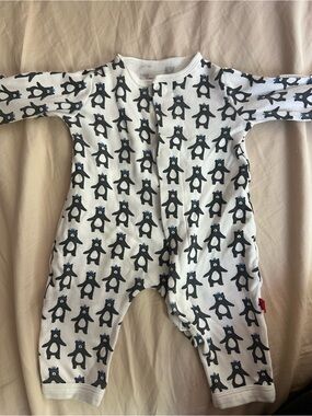 Magnetic me cotton bear print onesie